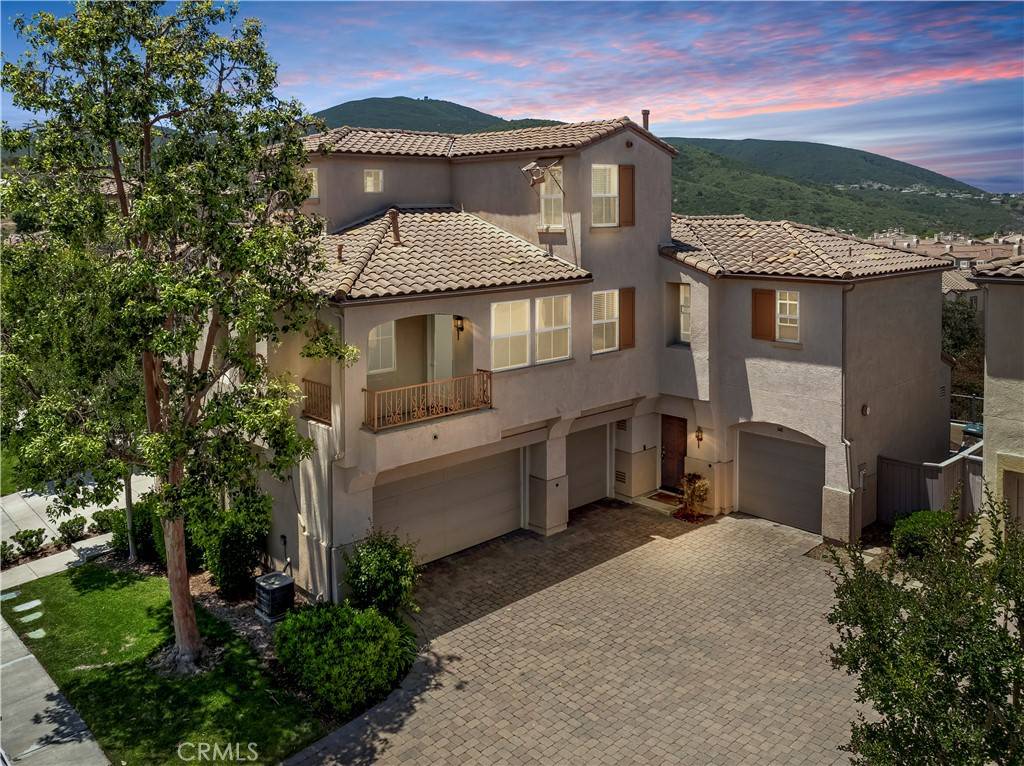 946 Bolex WAY, San Marcos, CA 92078