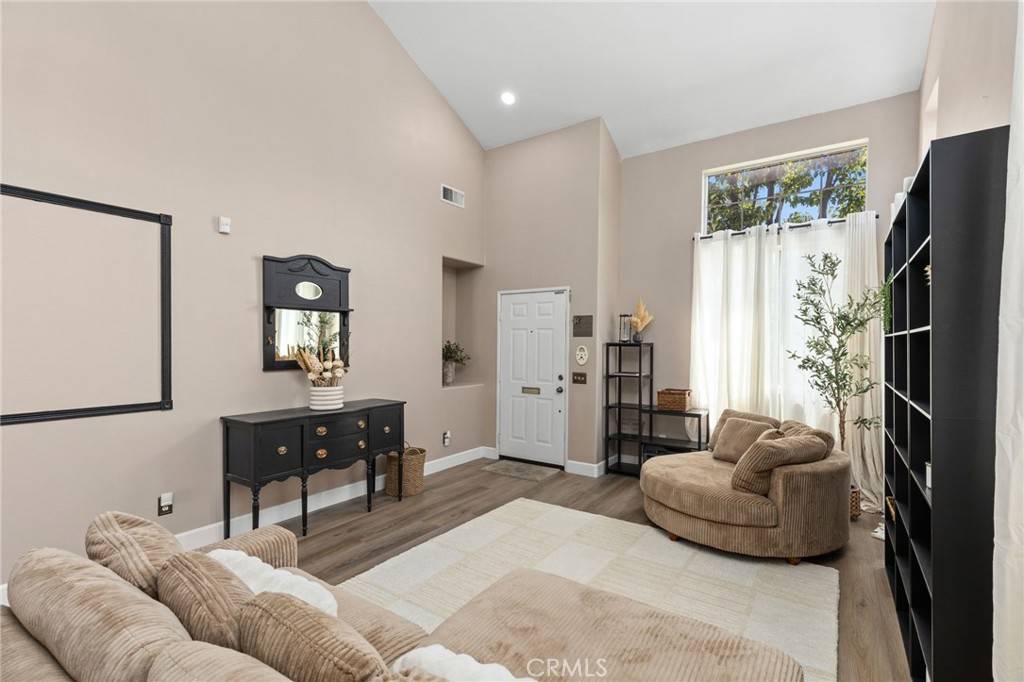 Temecula, CA 92591,42097 Chestnut DR