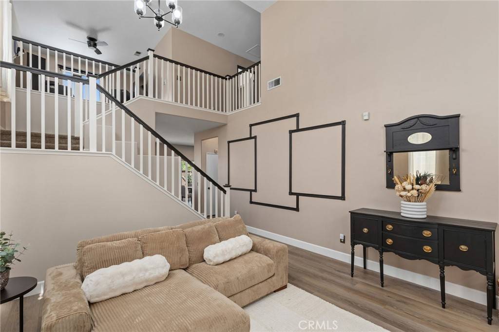 Temecula, CA 92591,42097 Chestnut DR