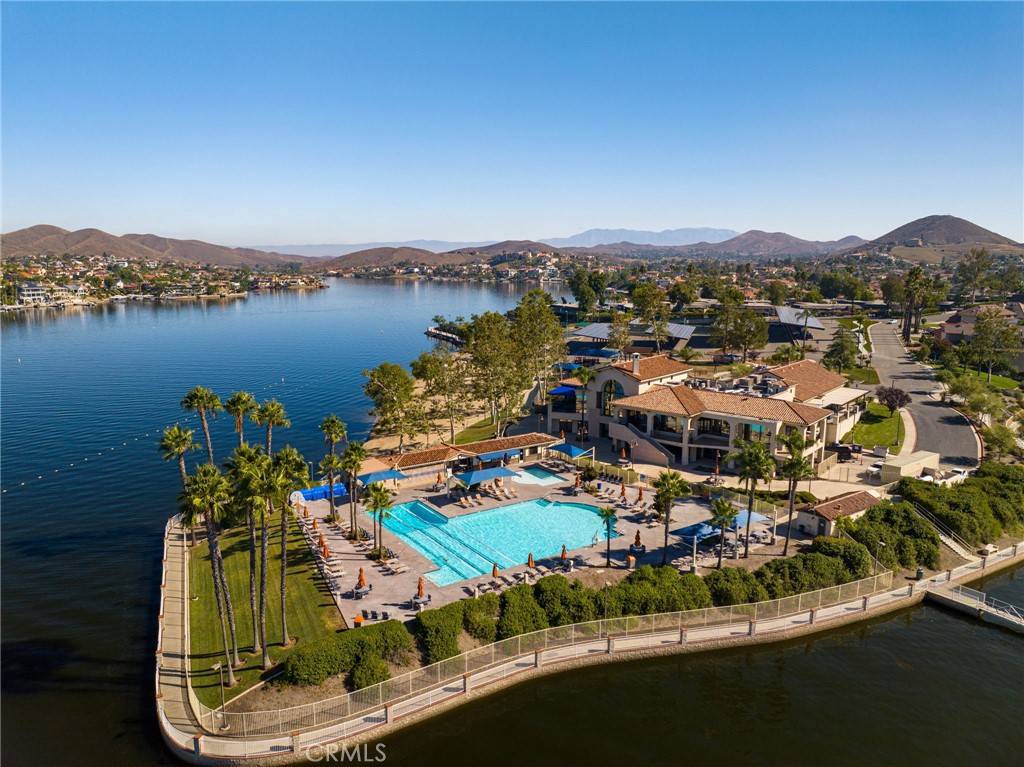 23350 Clipper CT, Canyon Lake, CA 92587