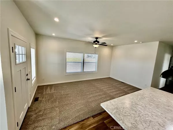 Hemet, CA 92543,1536 S State st #80