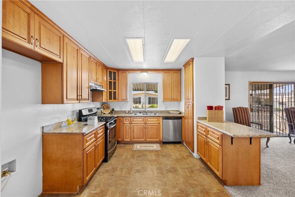 1525 W Oakland Avenue #50, Hemet, CA 92545