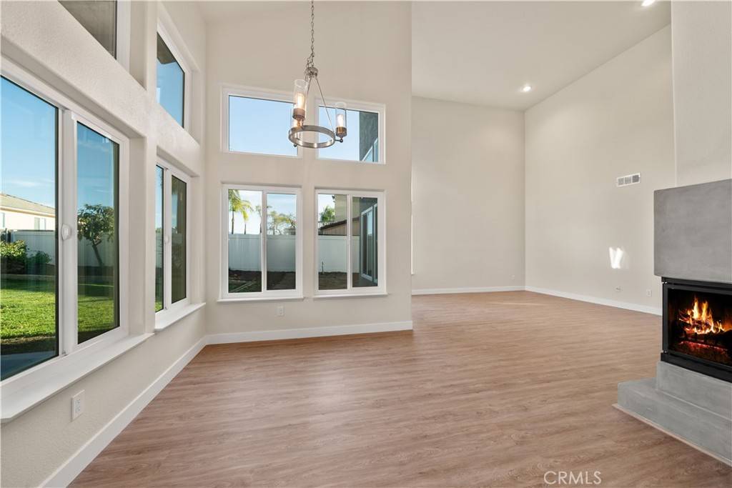 Temecula, CA 92591,31832 Poole CT
