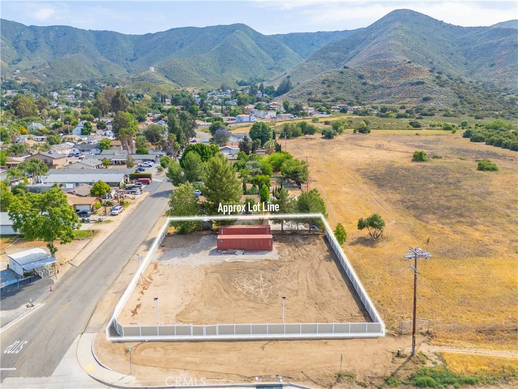 Lake Elsinore, CA 92530,0 Grand
