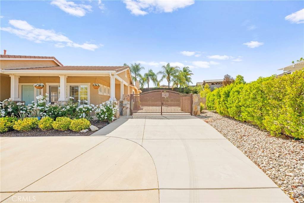 Murrieta, CA 92562,42302 Oregon TRL