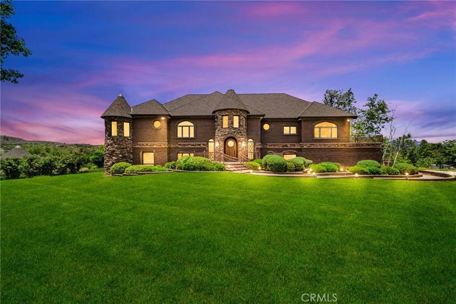 21605 Via Liago, Lake Mathews, CA 92570