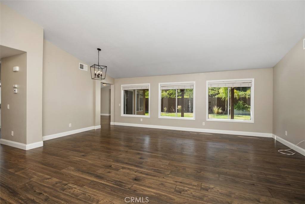 Temecula, CA 92592,33276 Corte Yaca