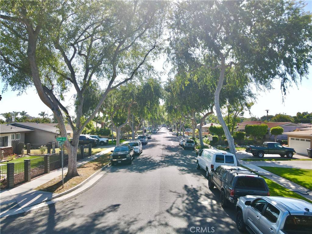 Santa Ana, CA 92707,922 W Occidental ST
