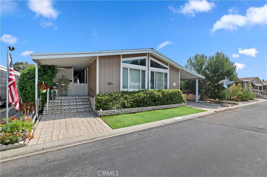 1300 W Menlo AVE #103, Hemet, CA 92543