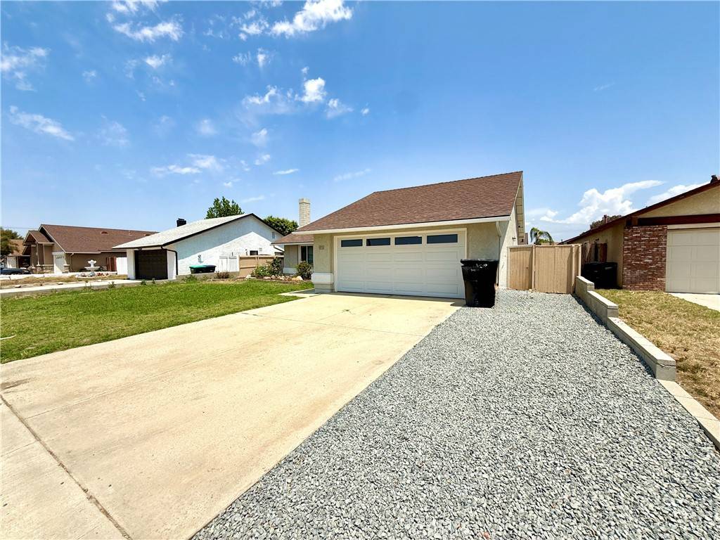 Hemet, CA 92545,2382 Carlsbad CIR