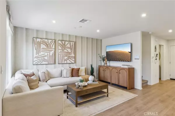 Fontana, CA 92336,6392 Sierra Vista LN #2