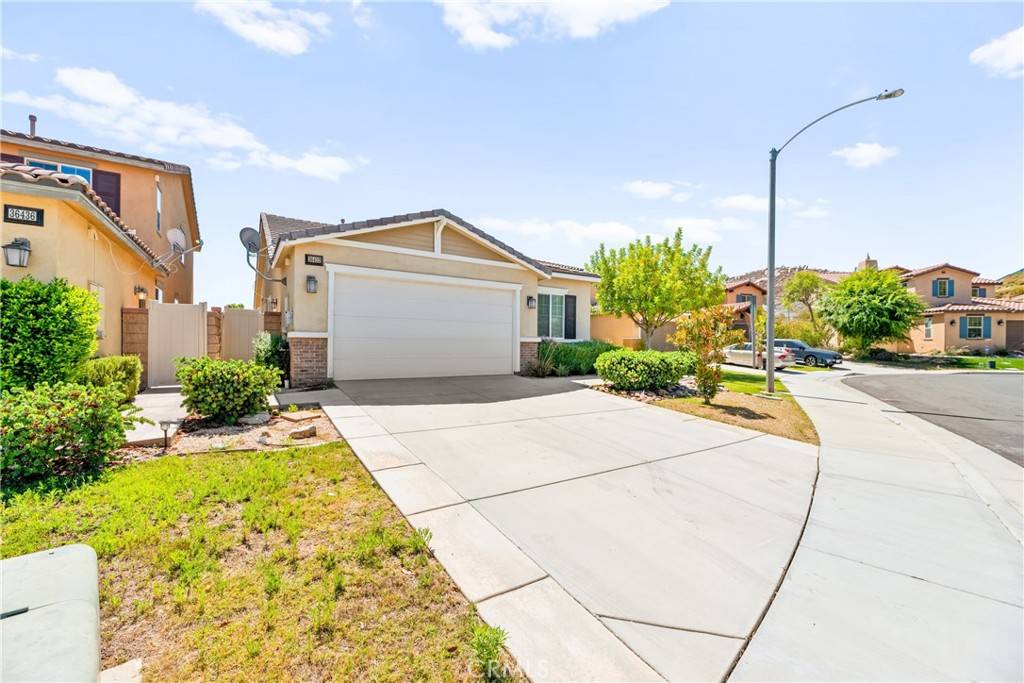 Lake Elsinore, CA 92532,36432 Chervil CT