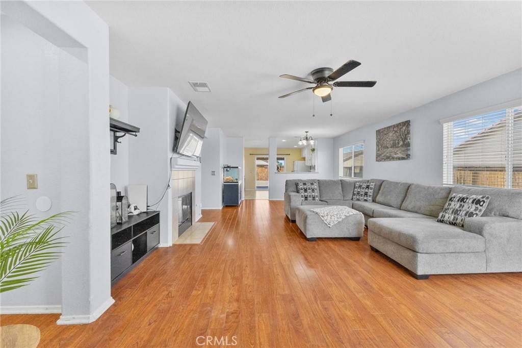Victorville, CA 92392,13772 Brynwood ST
