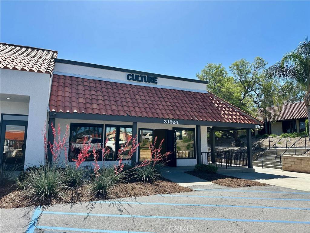 31524 Railroad Canyon RD, Canyon Lake, CA 92587
