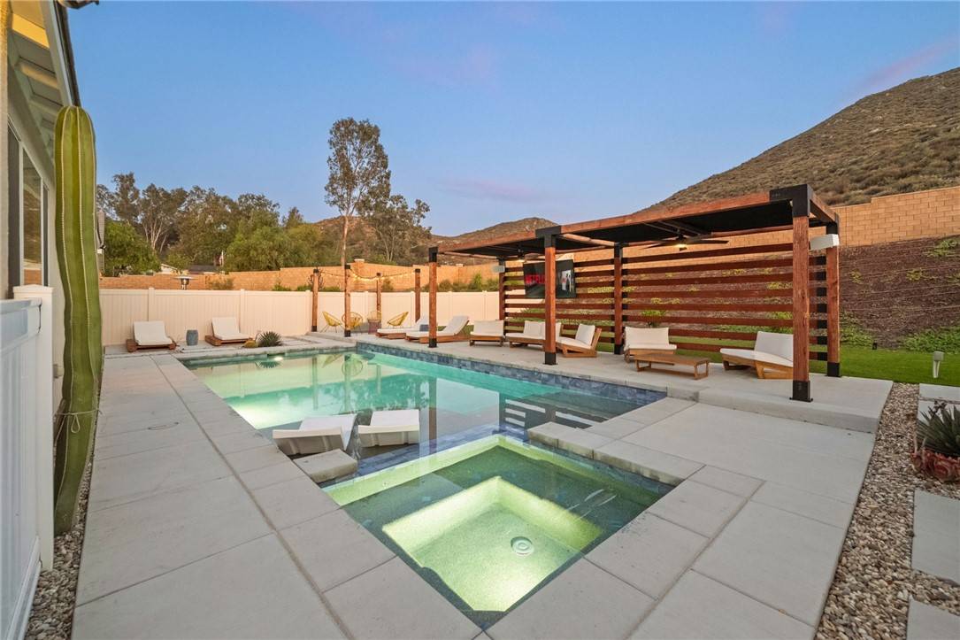 Winchester, CA 92596,32157 Prairie Crossing DR
