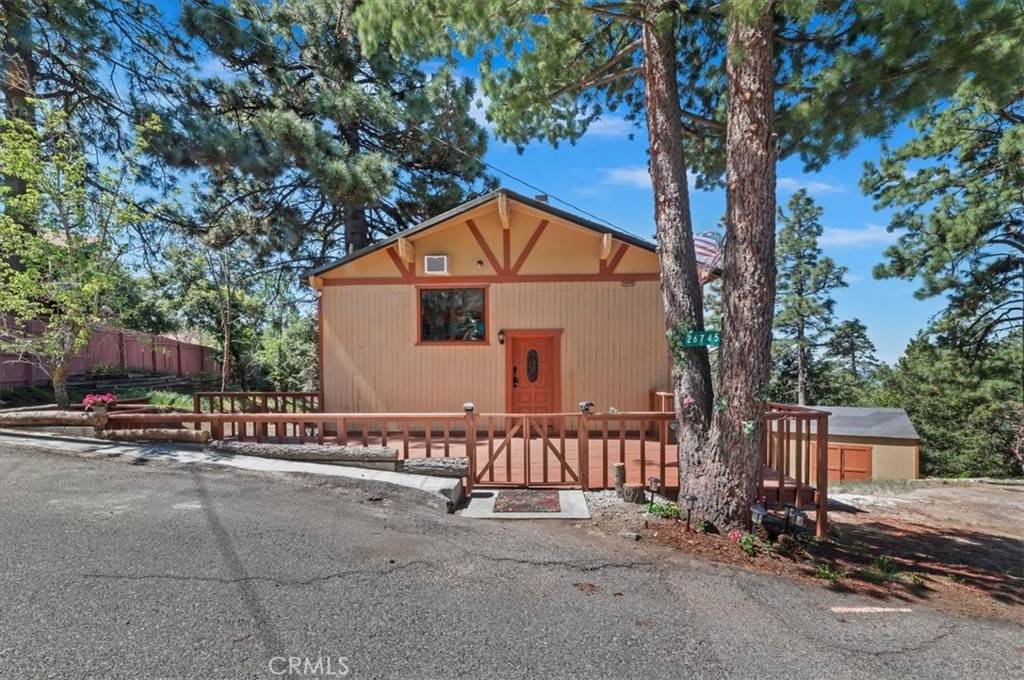 26745 Hopkins RD, Idyllwild, CA 92549