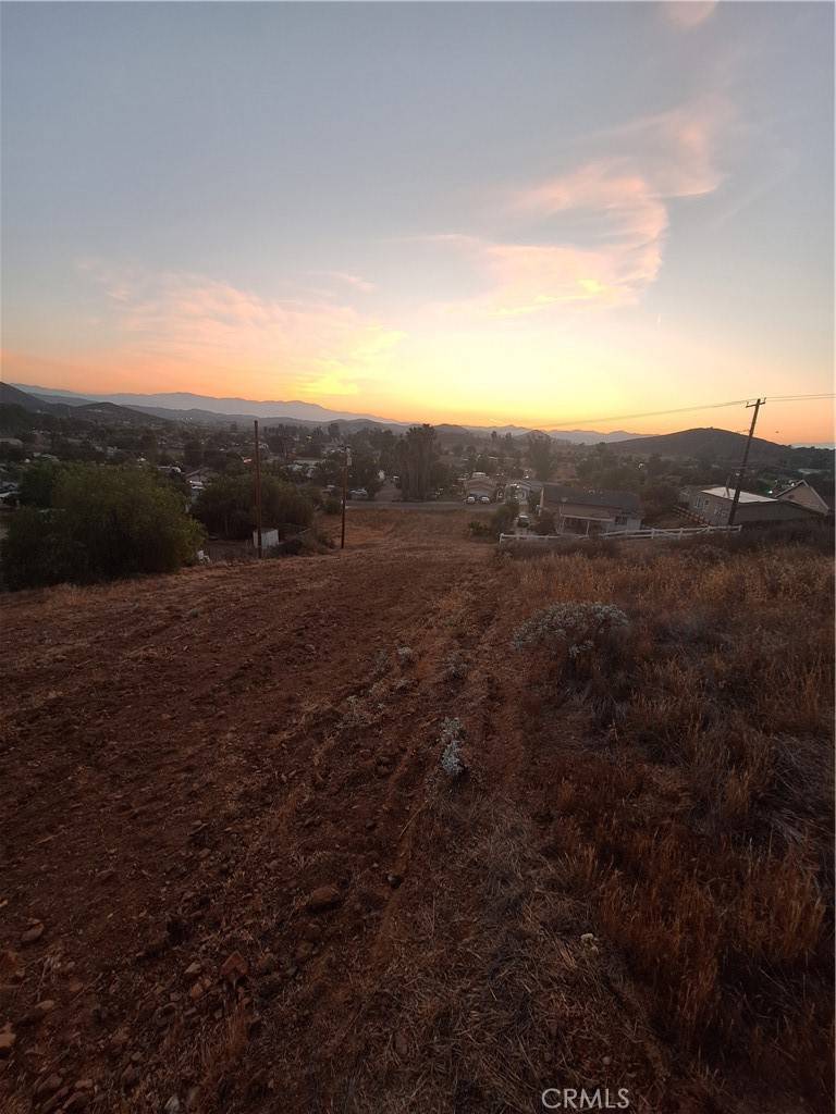 Menifee, CA 92587,0 Avenida De las flores