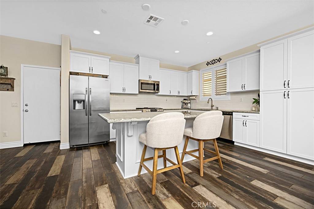 Murrieta, CA 92562,24213 Hazelnut AVE