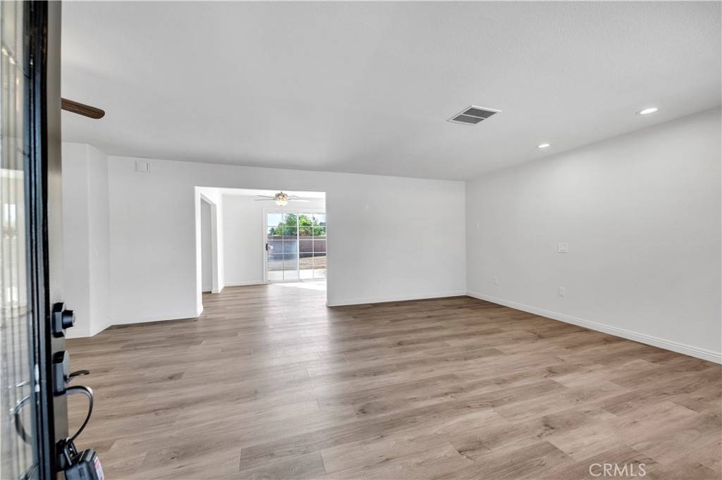Hemet, CA 92544,26425 Katharin ST