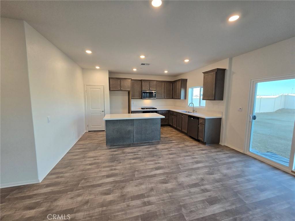 Perris, CA 92571,2135 Anastasia DR
