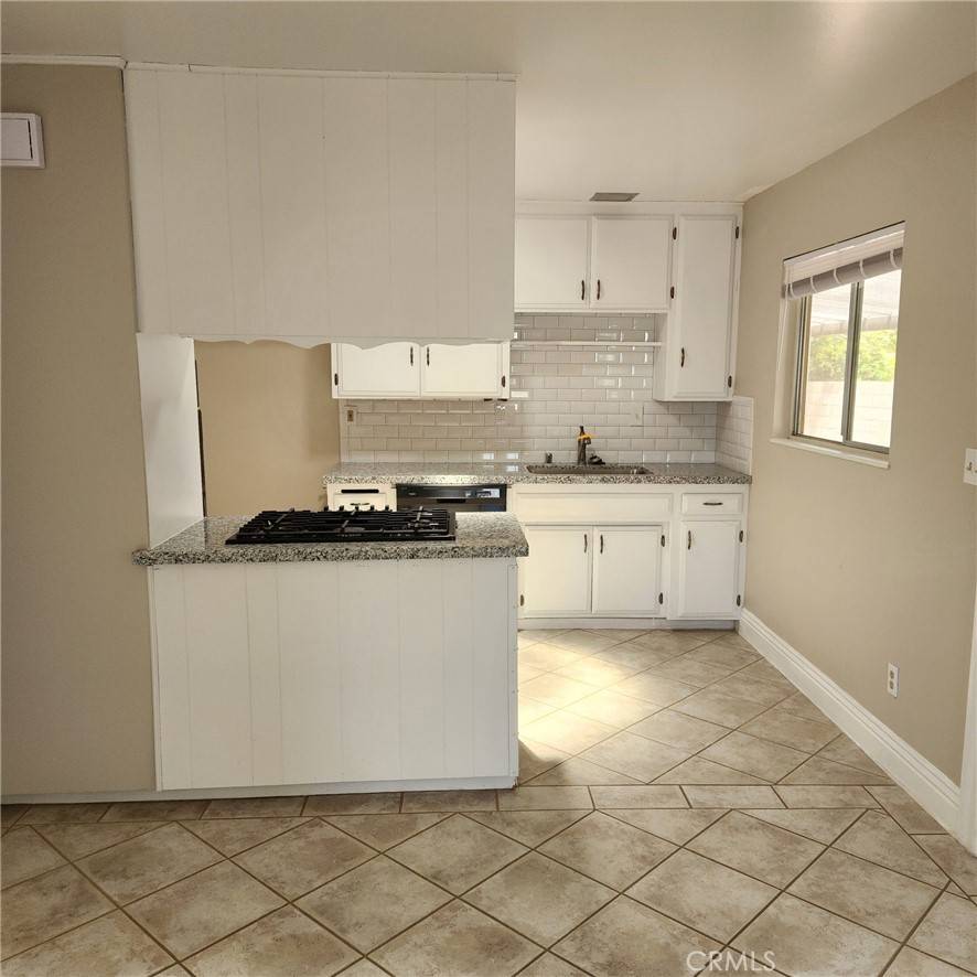 Hemet, CA 92543,560 Palmer DR