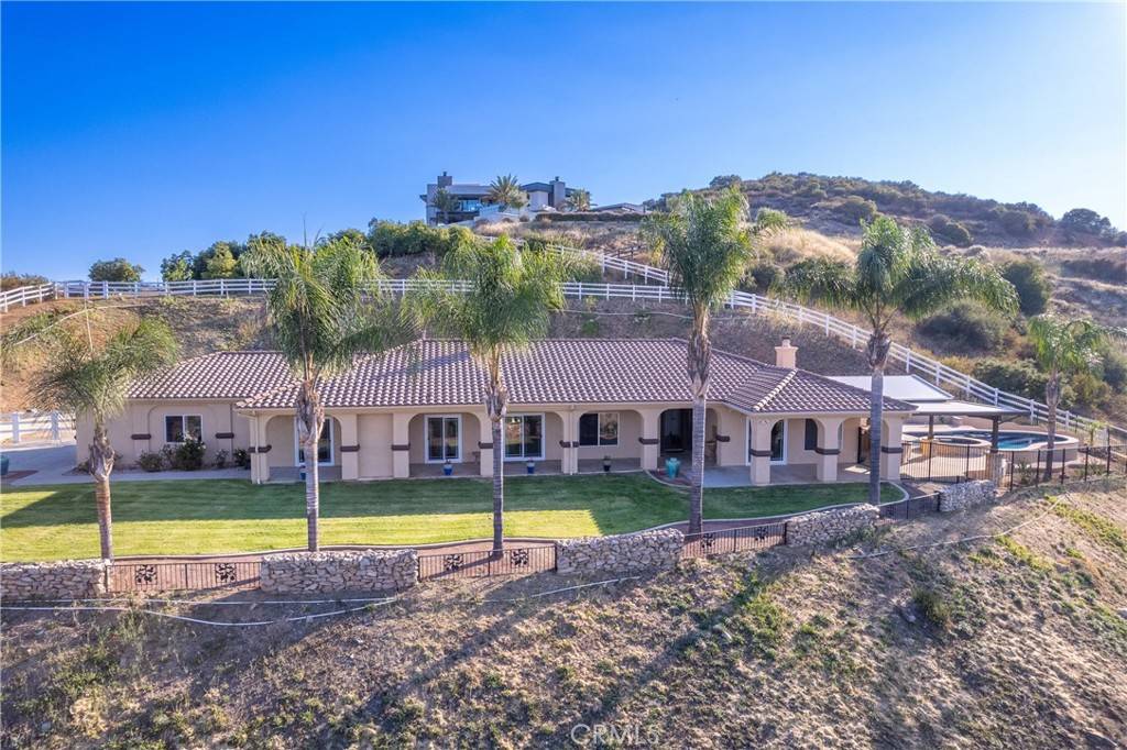 40055 Valle Vista, Murrieta, CA 92562