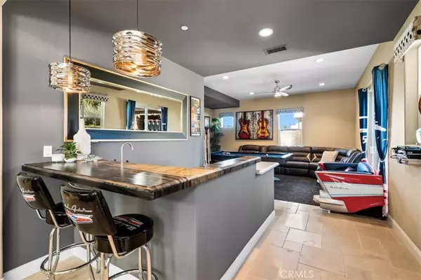 Rancho Mirage, CA 92270,17 Emerald CT