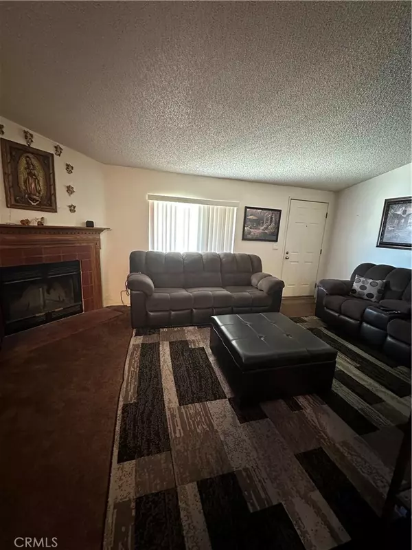 San Jacinto, CA 92582,913 S Grand AVE #180
