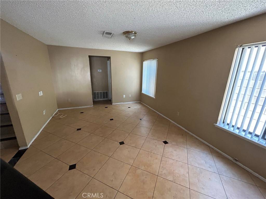 Perris, CA 92571,1523 Heirloom AVE