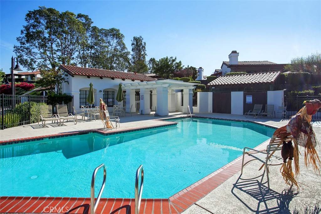 Fallbrook, CA 92028,1744 Woodlark LN