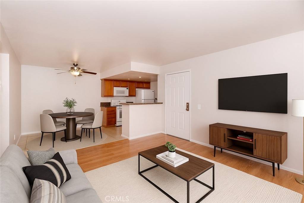 Riverside, CA 92507,1317 Massachusetts AVE #204