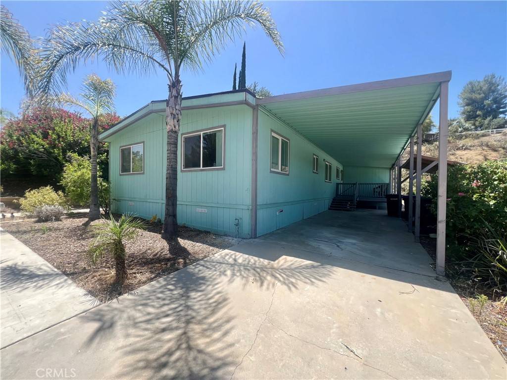 22805 Skylink DR, Canyon Lake, CA 92587