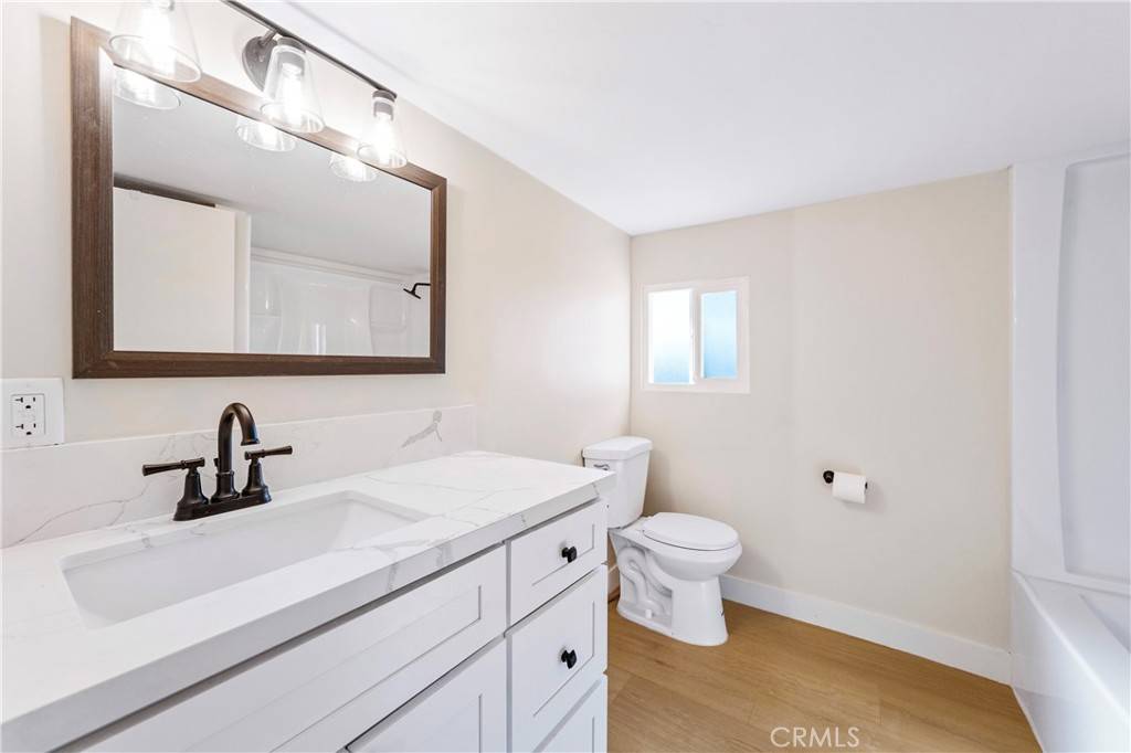 29 Palms, CA 92277,81122 Valle Vista RD