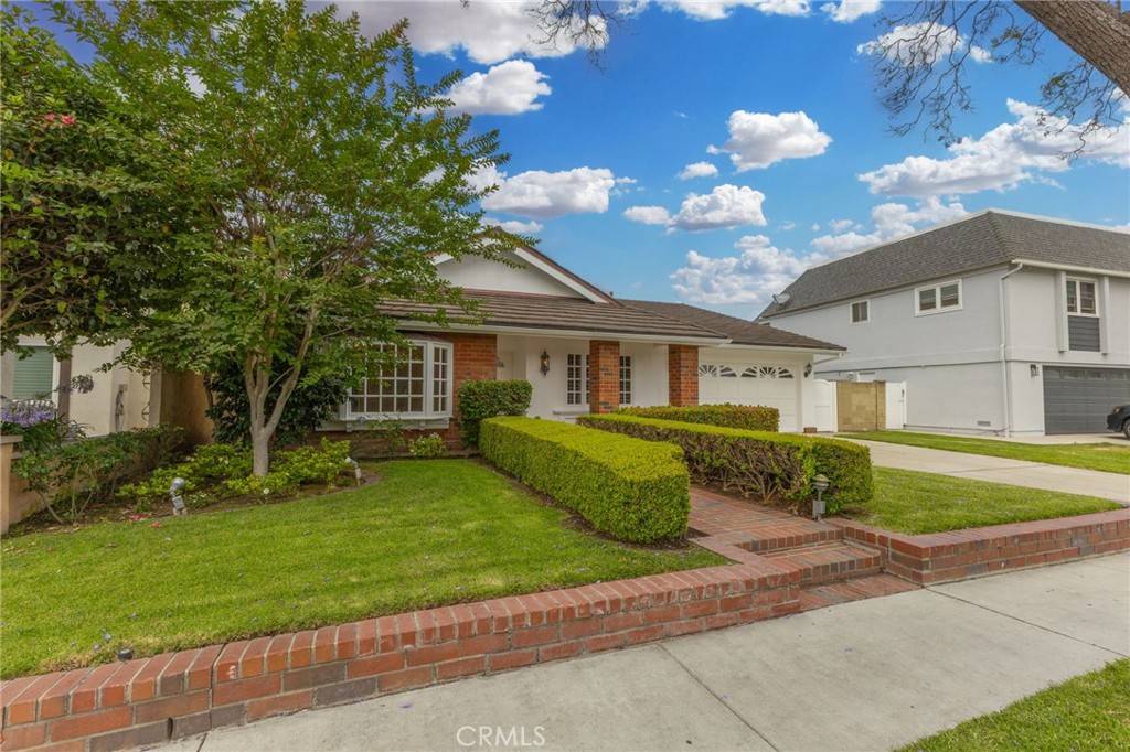 Los Alamitos, CA 90720,10281 Kings Street