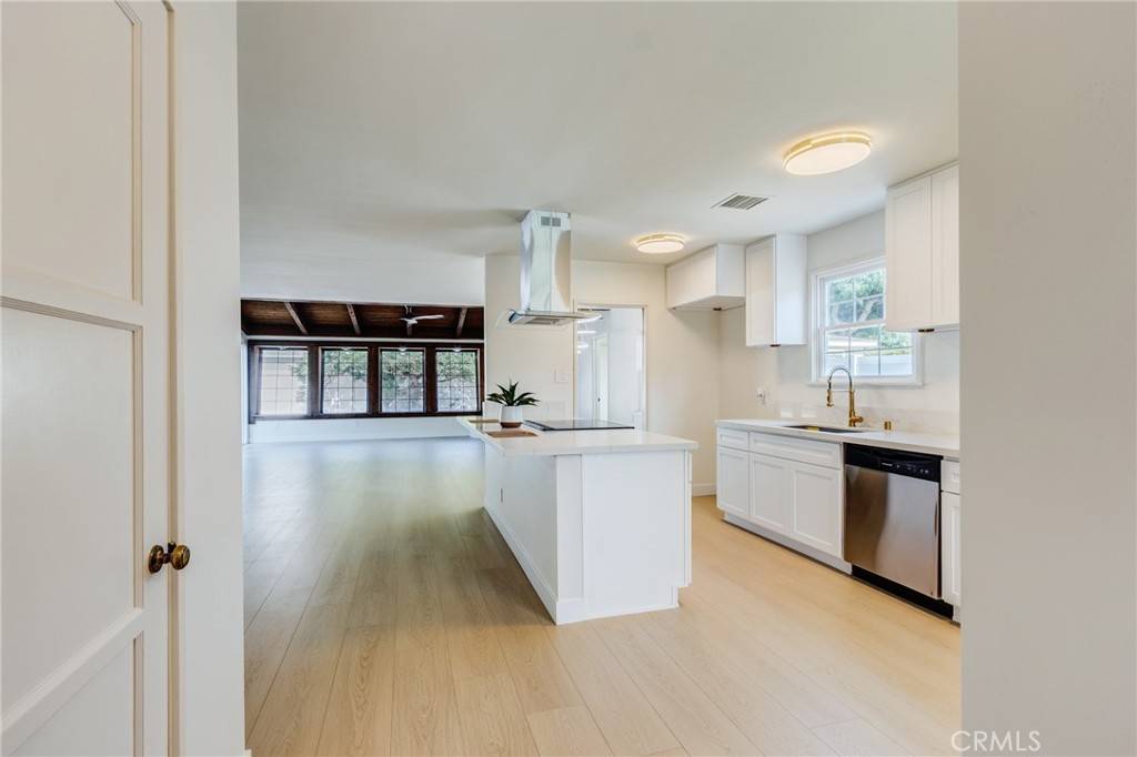 Riverside, CA 92506,6792 Rainier CT