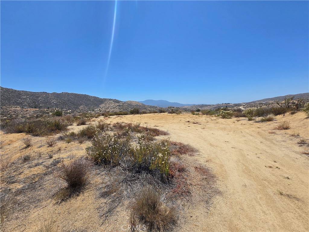 Aguanga, CA 92536,31 Sycamore Falls