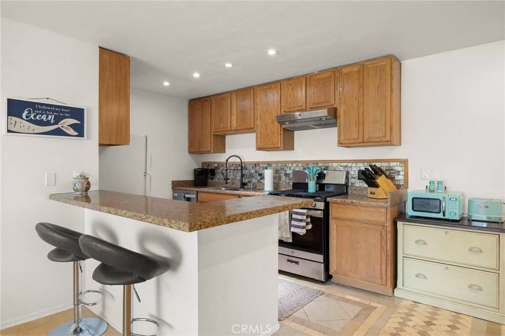 Port Hueneme, CA 93041,2466 Bolker DR