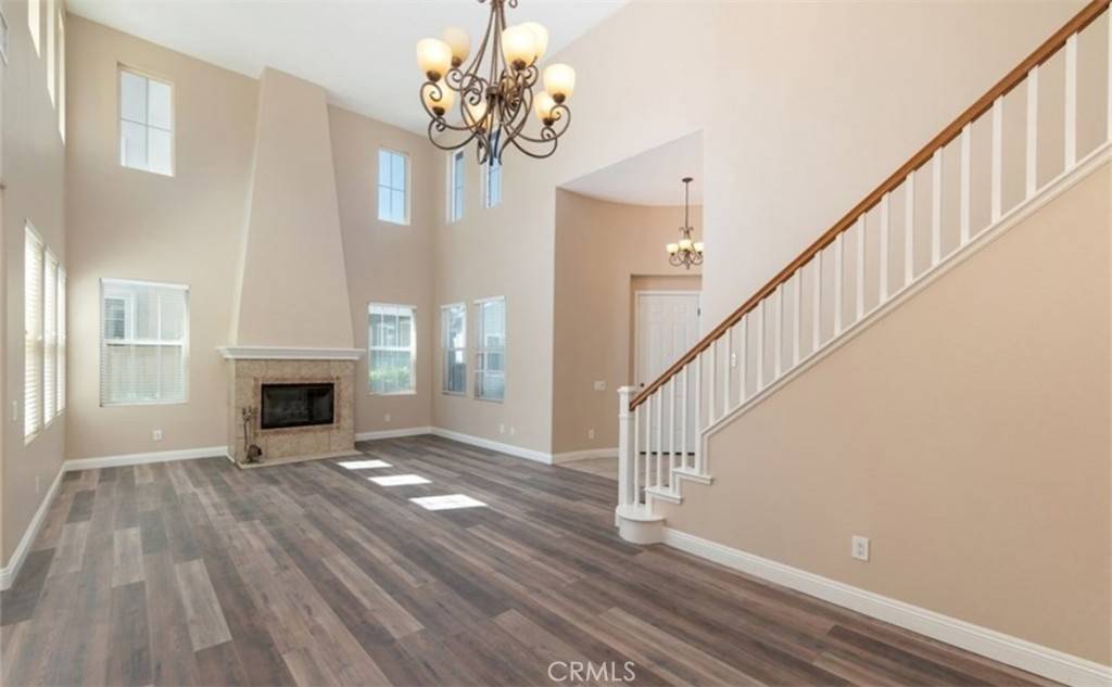 Lake Elsinore, CA 92532,32023 Cottage Glen DR