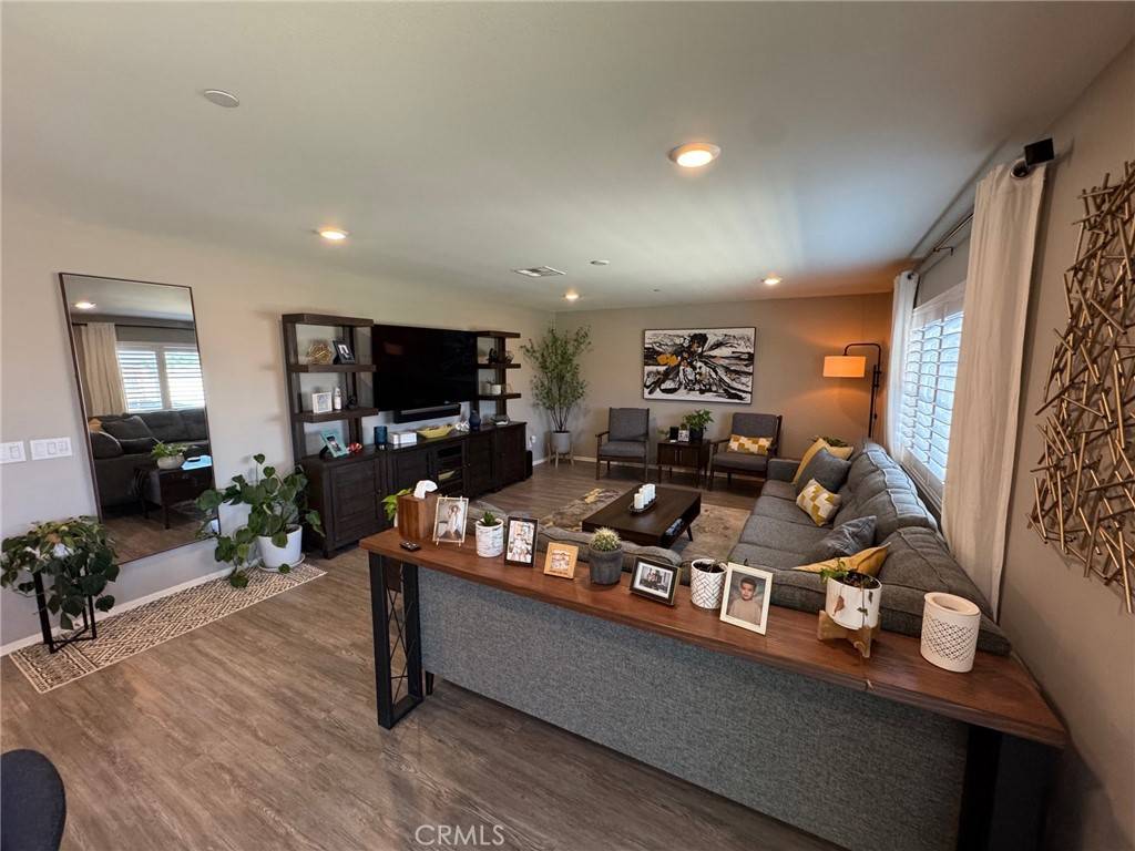 Winchester, CA 92596,32376 Tyron Smith CT