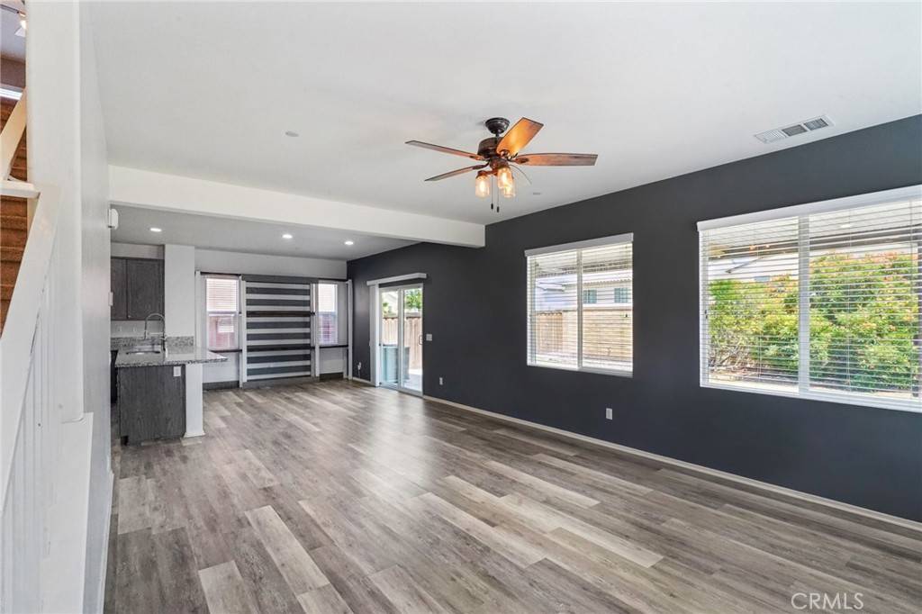 Lake Elsinore, CA 92530,30012 Cottage LN