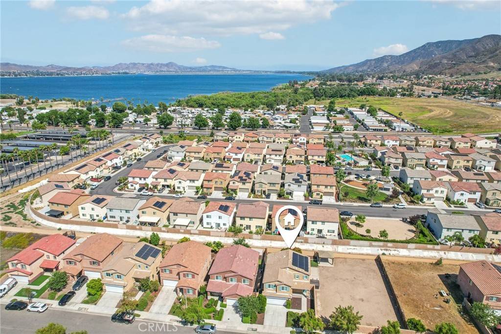 Lake Elsinore, CA 92530,30012 Cottage LN