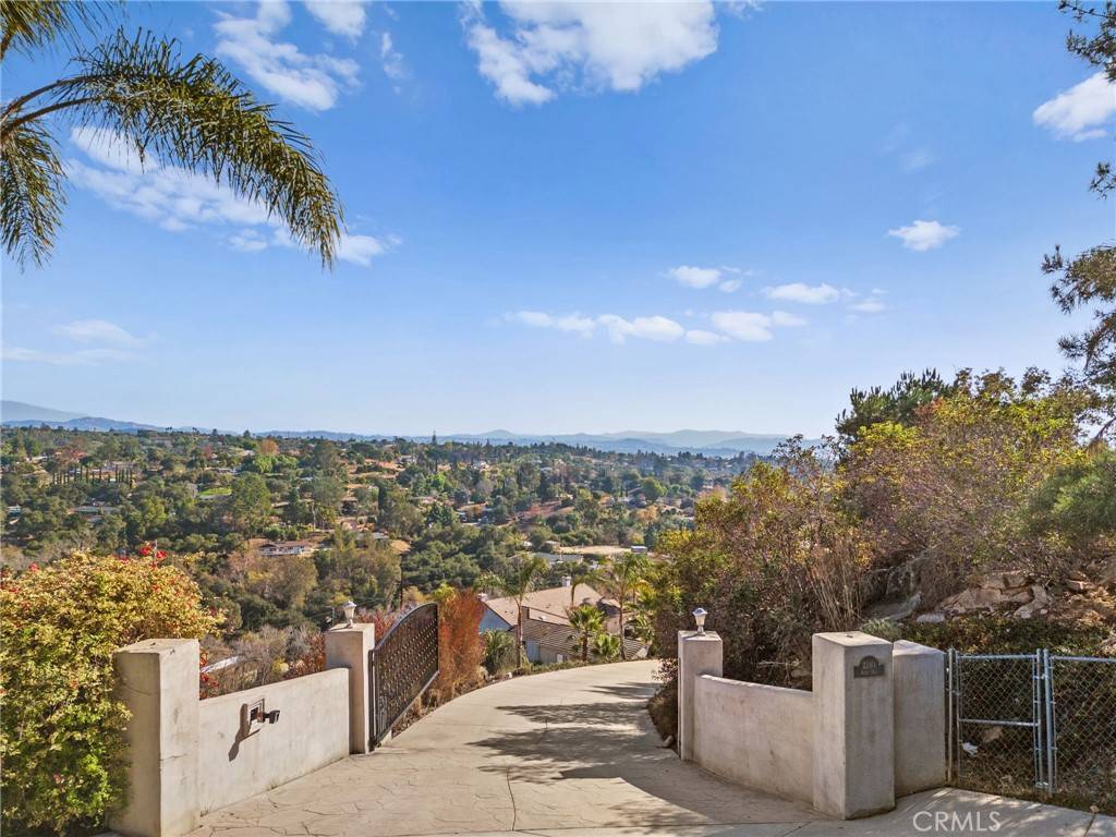 Fallbrook, CA 92028,2240 Aqua Hill RD