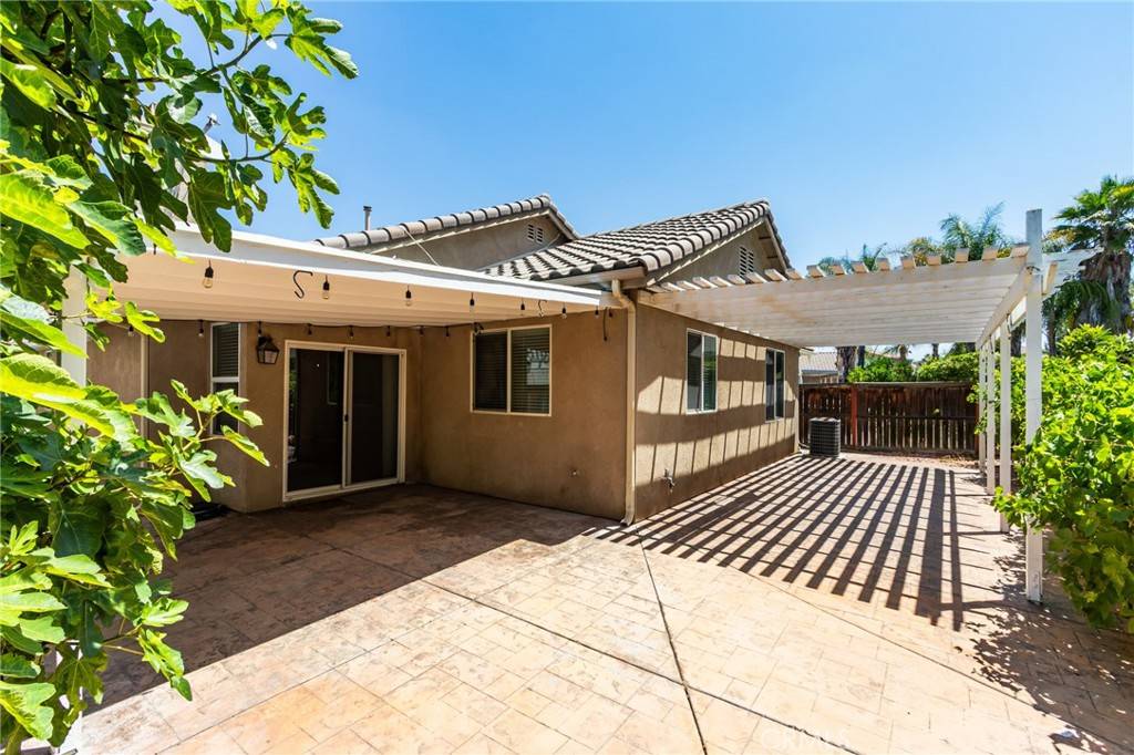 Winchester, CA 92596,32181 Kale LN