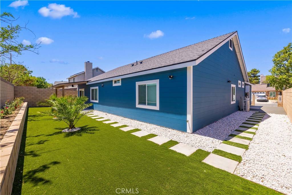 Lancaster, CA 93536,3838 Balmont ST