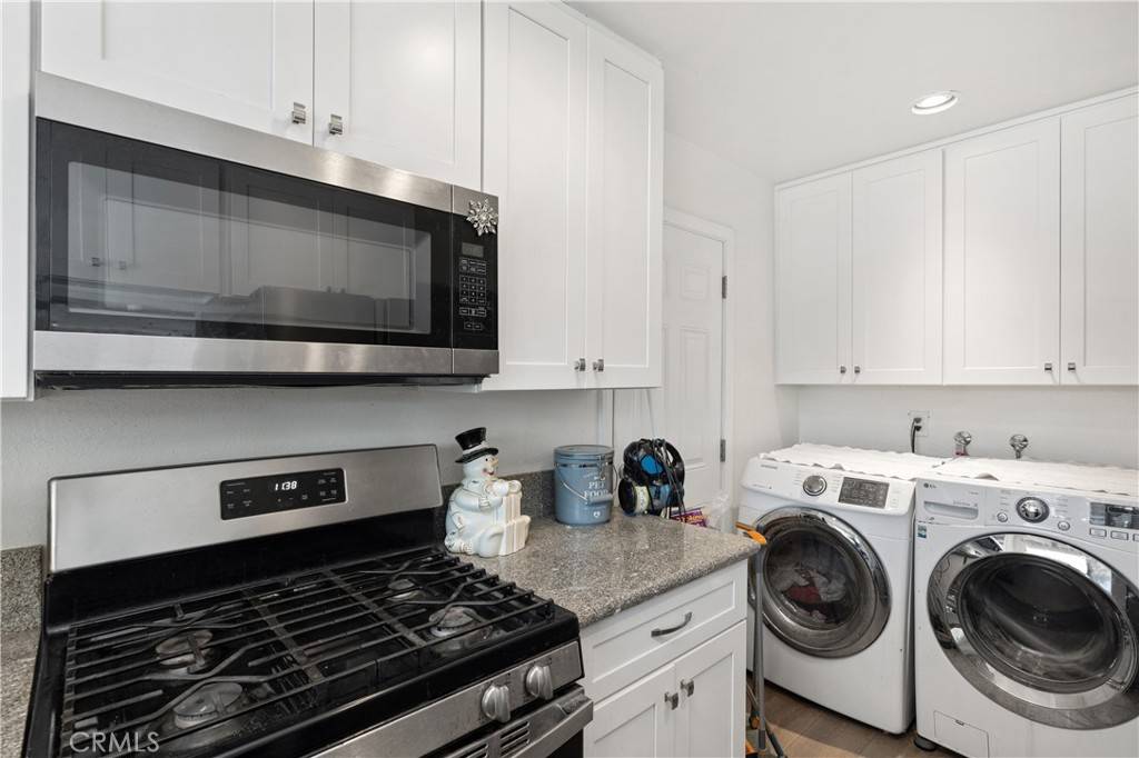 San Diego, CA 92117,4657 Chateau PL
