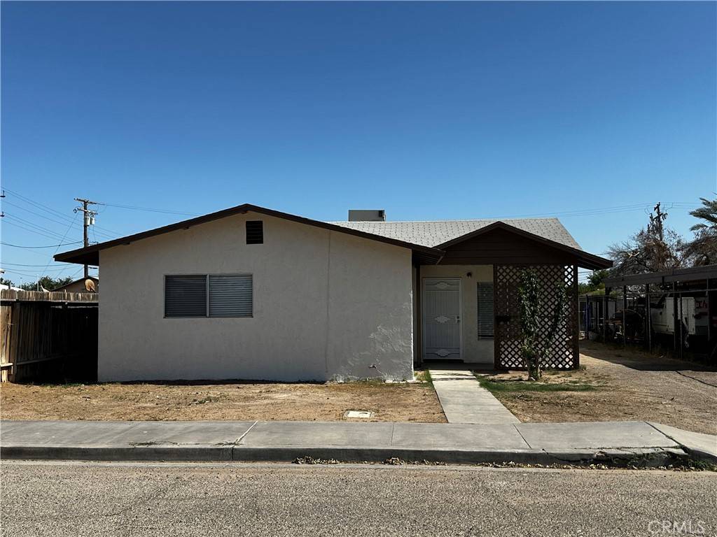 724 E Wisconsin ST, Blythe, CA 92225