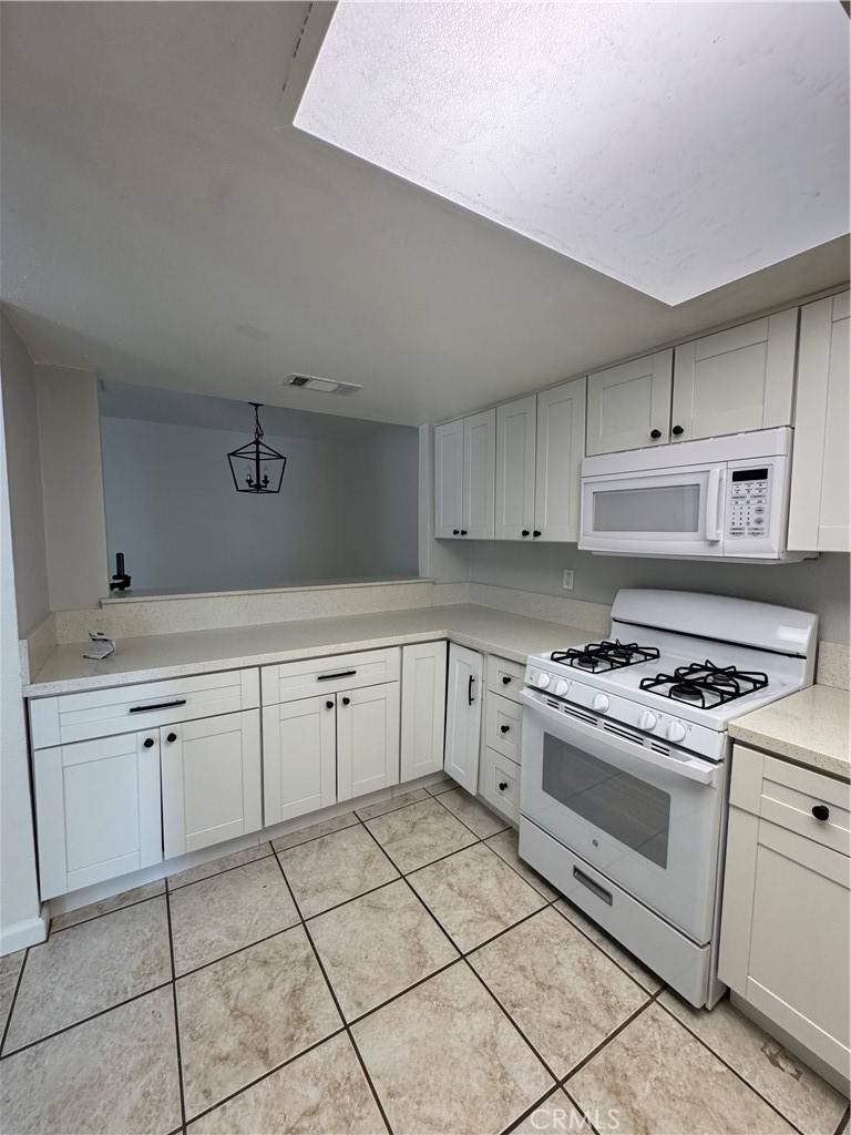 Cathedral City, CA 92234,68711 Cedar RD