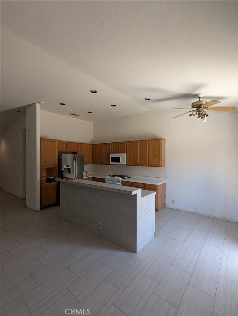 Thousand Palms, CA 92276,31580 Via Pared