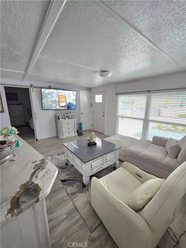 Canyon Lake, CA 92587,22725 Skylink DR
