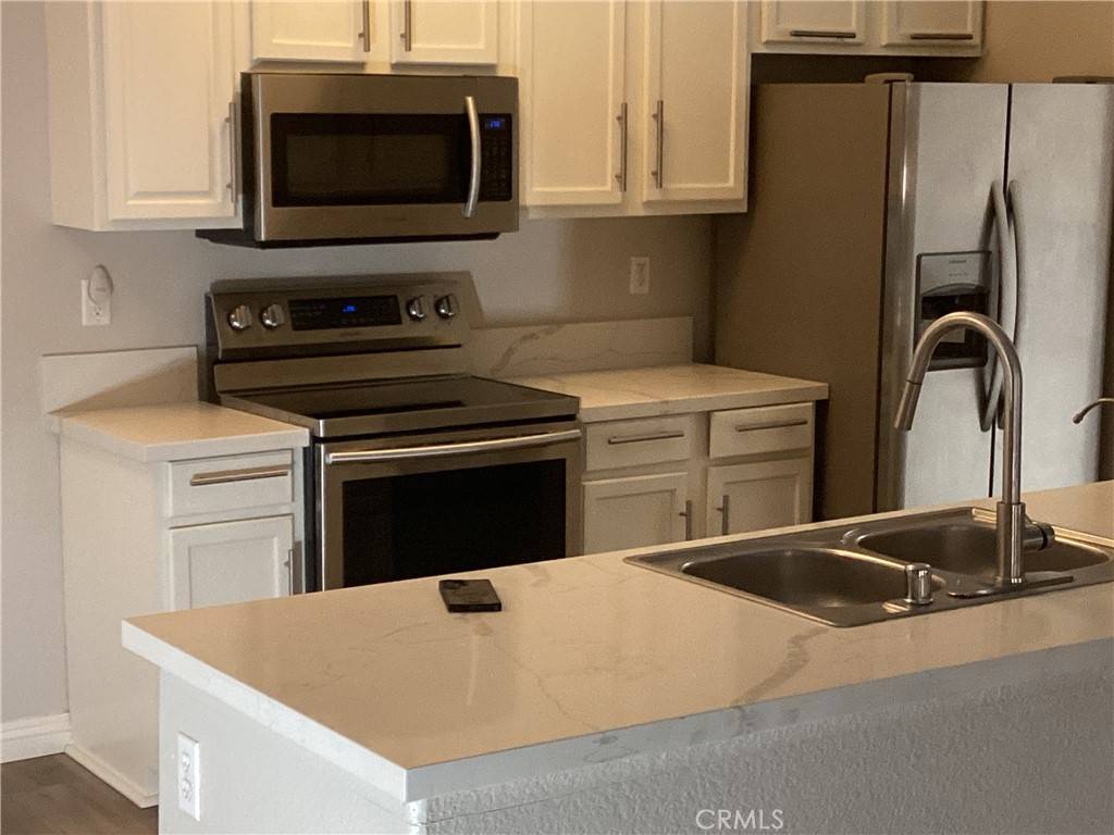 Murrieta, CA 92562,24909 Madison AVE #2014